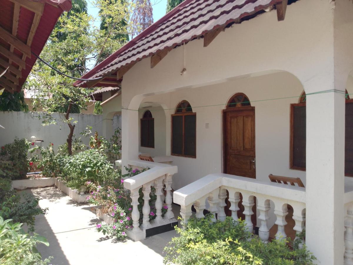 H & H Bungalows Nungwi Εξωτερικό φωτογραφία