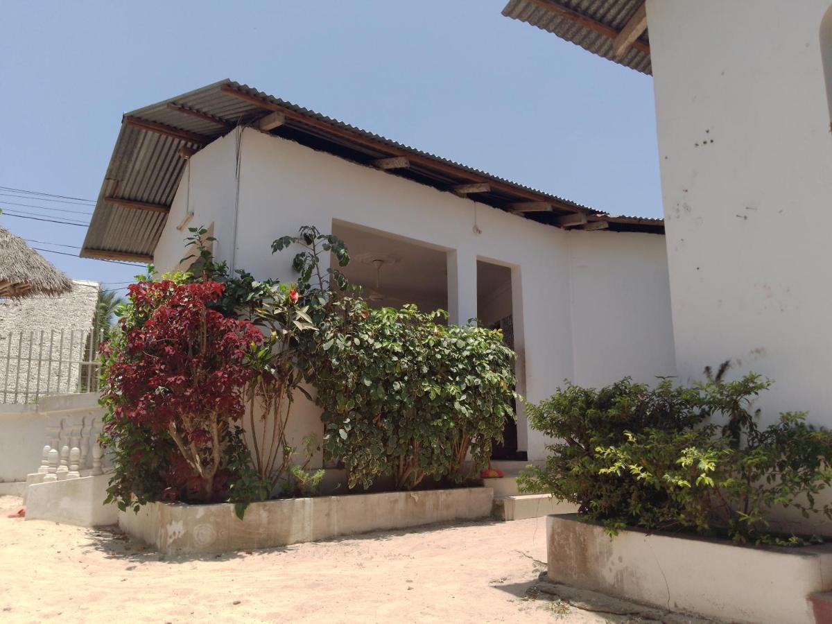 H & H Bungalows Nungwi Εξωτερικό φωτογραφία